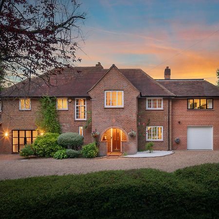Ashtead 维斯特雷旅馆酒店 外观 照片