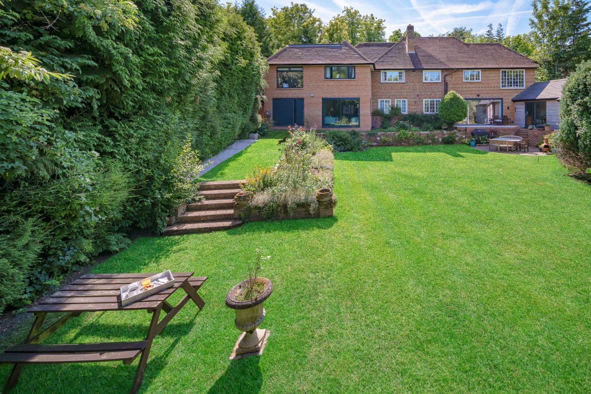 Ashtead 维斯特雷旅馆酒店 外观 照片