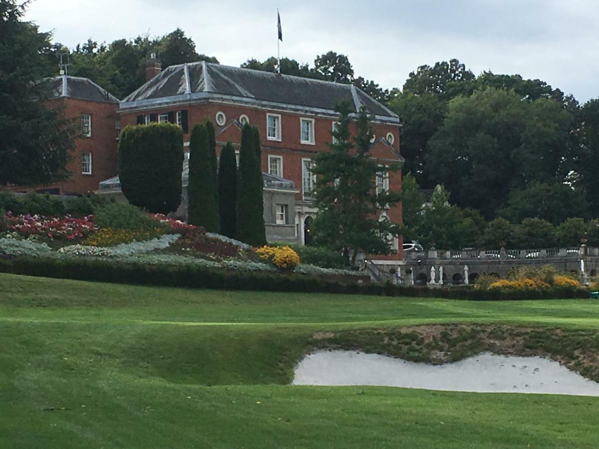 Ashtead 维斯特雷旅馆酒店 外观 照片